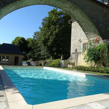 Les Tilleuls Saint-Georges-de-Luzençon Exterior foto